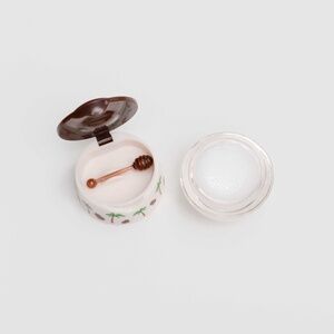 TROPICAL LIP BALM HONEY POT.  COCONUT